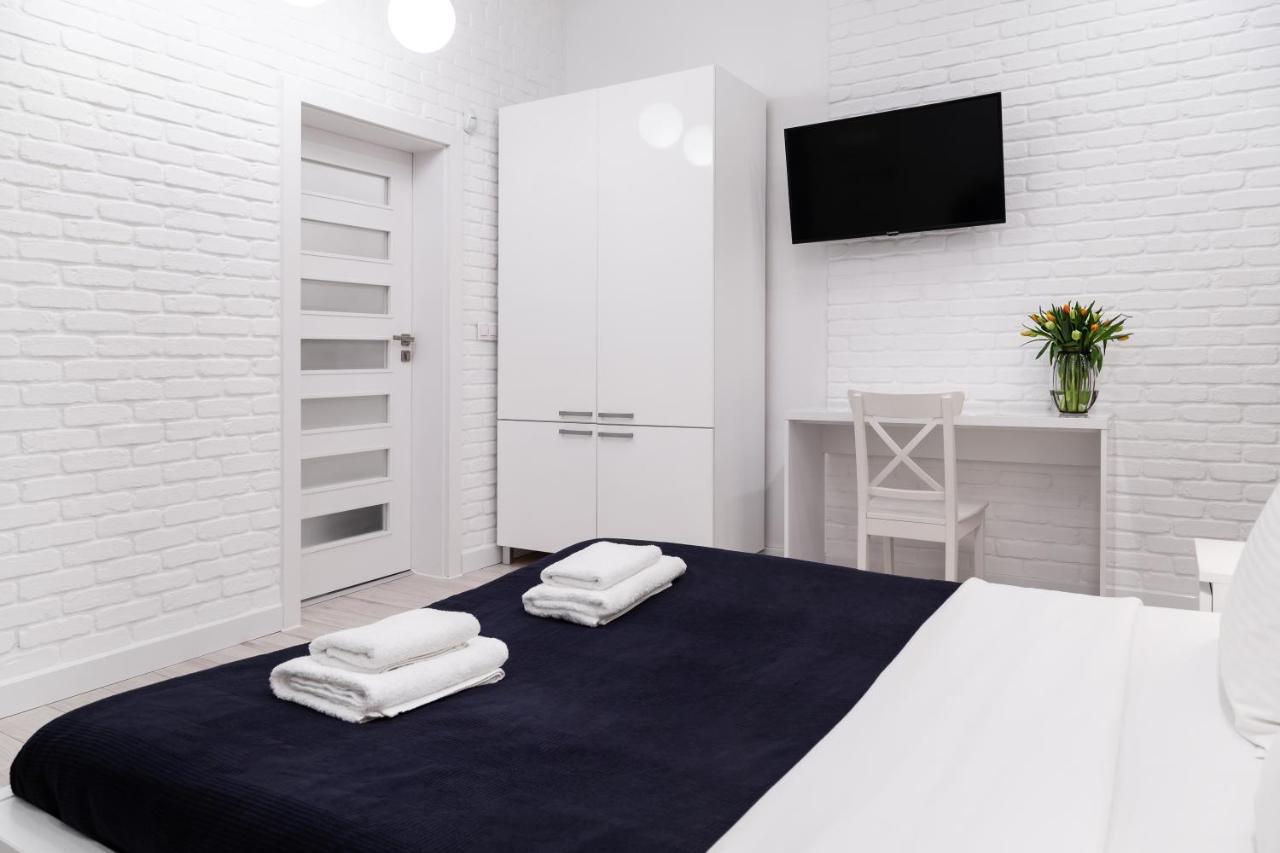 Househost Apartment: Bonerowska 5/11 Красков Екстериор снимка