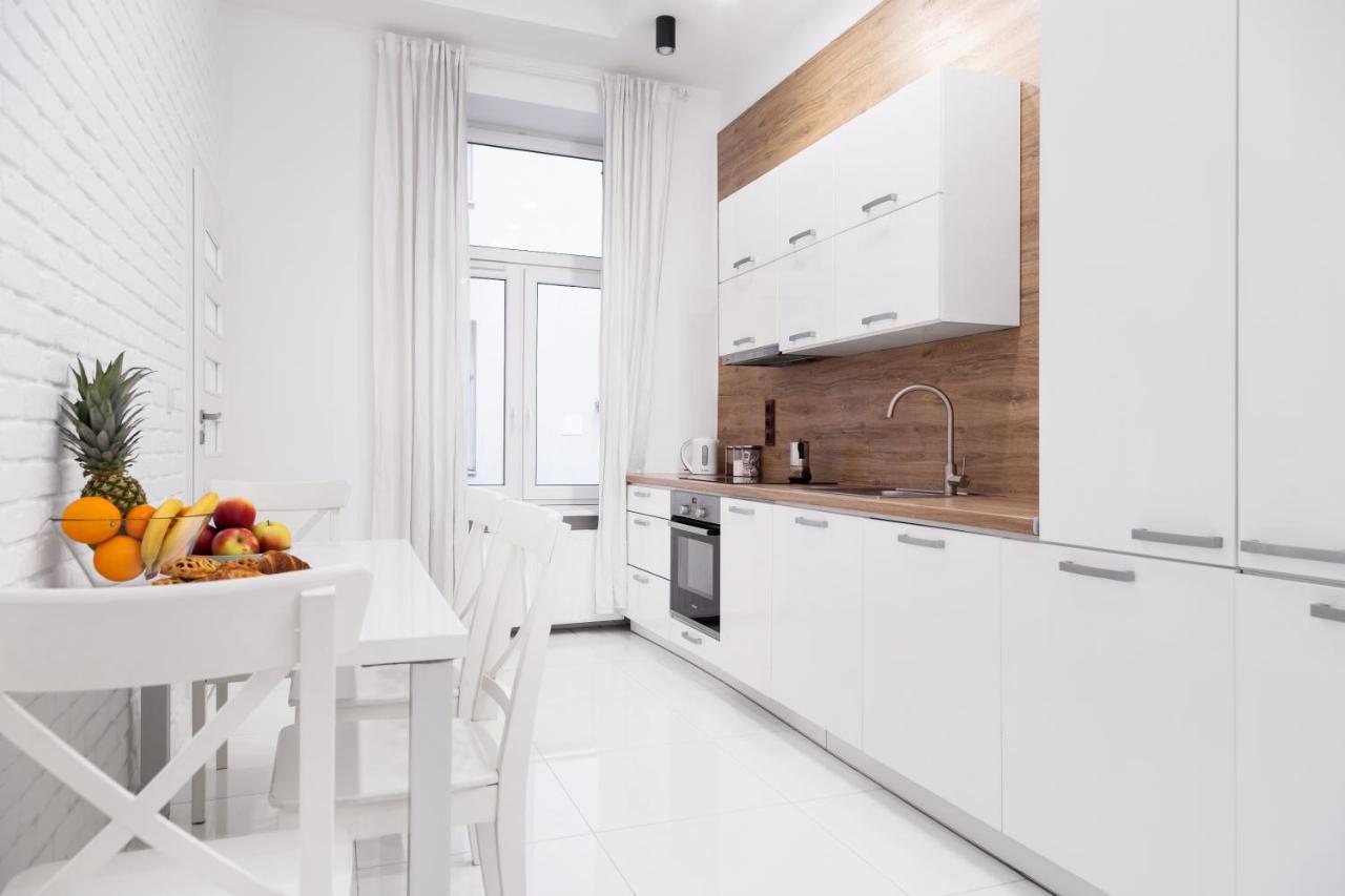 Househost Apartment: Bonerowska 5/11 Красков Екстериор снимка